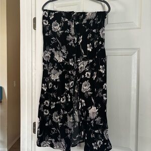 Floral Black and White Skirt with Buttons